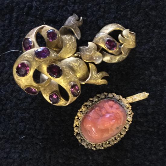 Garnet and gilt metal brooch and a coral pendant